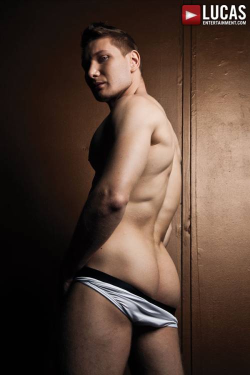 Comrad Blu - Gay Model - Lucas Raunch