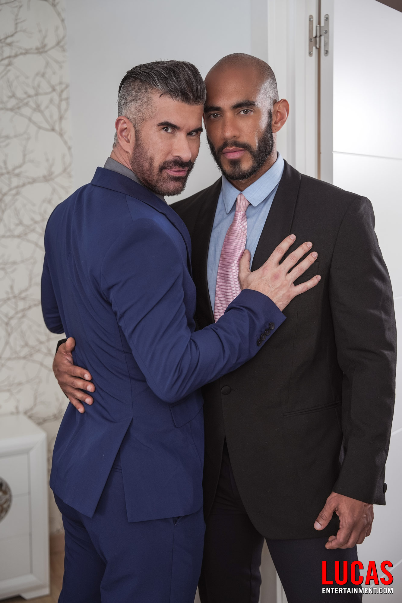Gentlemen 36: Exchange Of Power - Gay Movies - Lucas Raunch